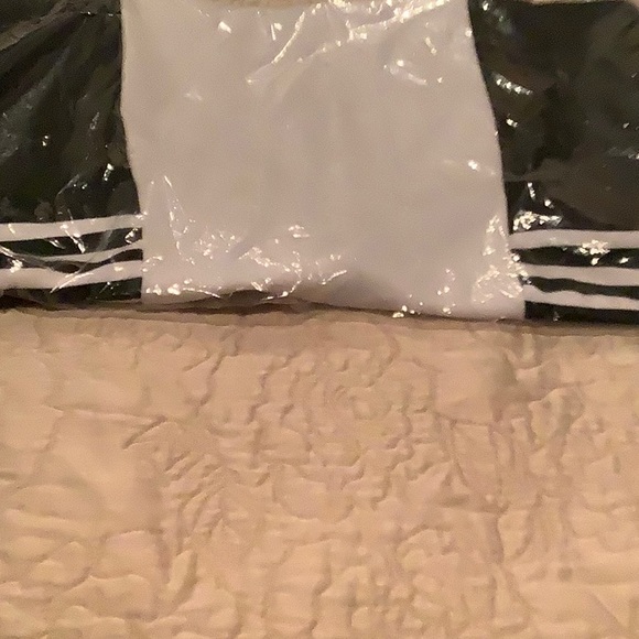 Authentic Two-Tone Sheath Dress  size 2X Black and white Brand New - Picture 3 of 3